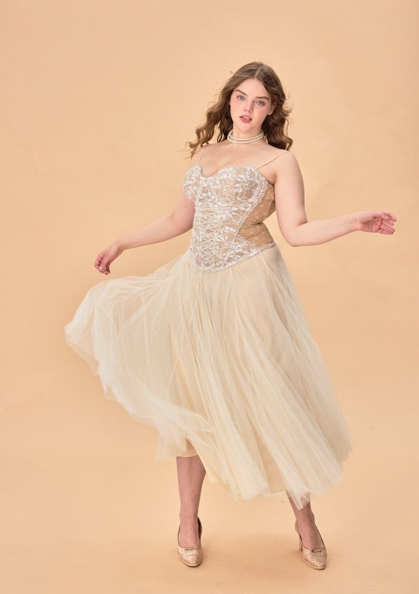 Curve & Plus  White Moon, Weaving Dreams Gauze Skirt For Sale